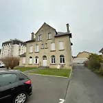 Un Cocon Au Presbytere Avec Place De Parking Voiture Gratuite Caen