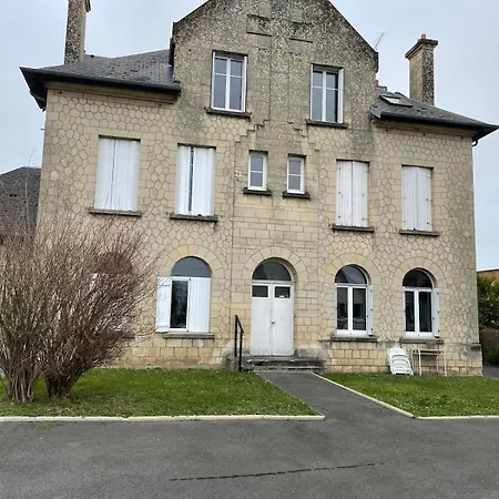 Un Cocon Au Presbytere Avec Place De Parking Voiture Gratuite * Caen