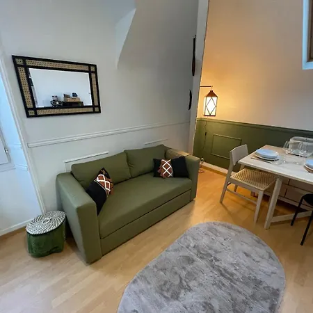 Un Cocon Au Presbytère Avec Place De Parking Voiture Gratuite * Caen