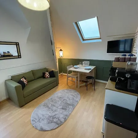 Un Cocon Au Presbytere Avec Place De Parking Voiture Gratuite Caen