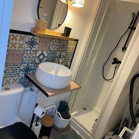 Un Cocon Au Presbytere Avec Place De Parking Voiture Gratuite Apartment *