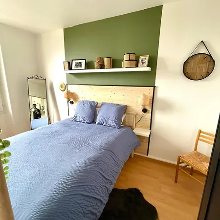 Un Cocon Au Presbytere Avec Place De Parking Voiture Gratuite Apartmán