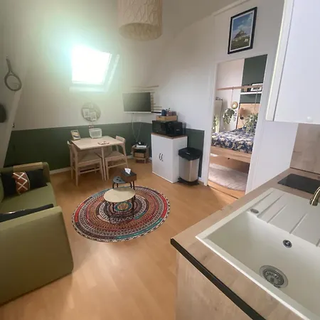 Apartment Un Cocon Au Presbytere Avec Place De Parking Voiture Gratuite Caen