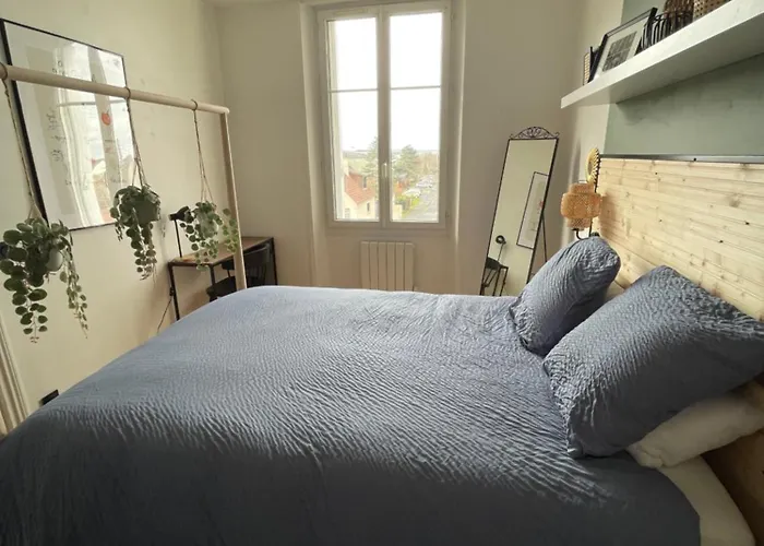 Un Cocon Au Presbytere Avec Place De Parking Voiture Gratuite * Caen