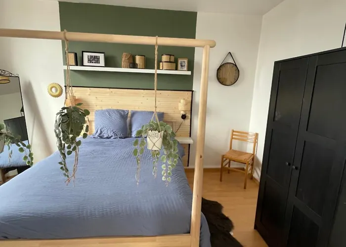 Un Cocon Au Presbytere Avec Place De Parking Voiture Gratuite * Caen