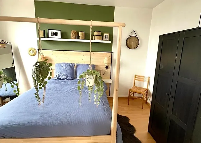 Un Cocon Au Presbytere Avec Place De Parking Voiture Gratuite Caen