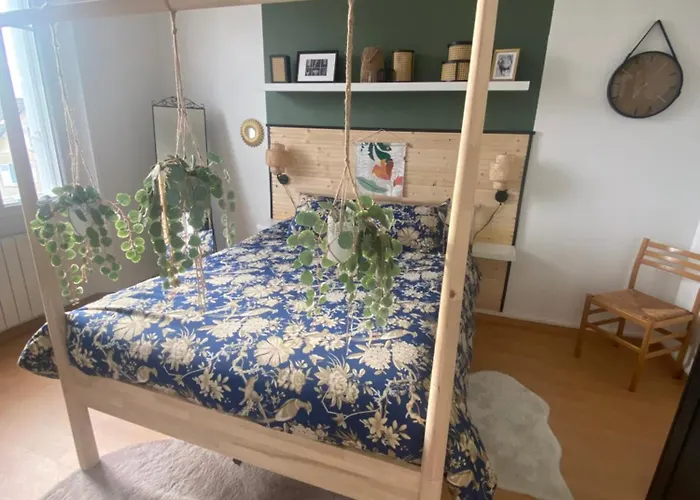 Apartment Un Cocon Au Presbytere Avec Place De Parking Voiture Gratuite Caen