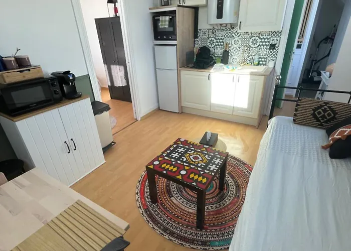 Un Cocon Au Presbytere Avec Place De Parking Voiture Gratuite *